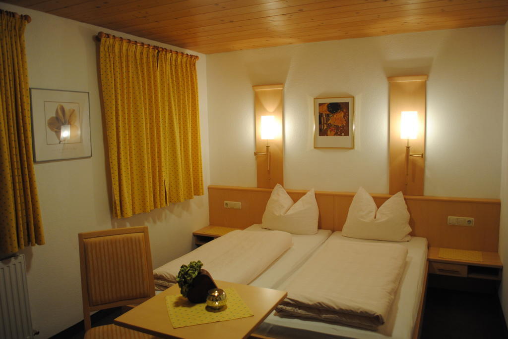 شقة Haus Untergand سانكت أنتون ام ارلبرغ الغرفة الصورة